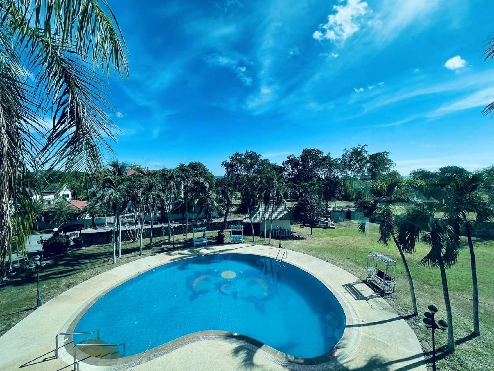 Phoenix Golf 10 Badroom Pool Villa Ban Huai Yai Exteriör bild