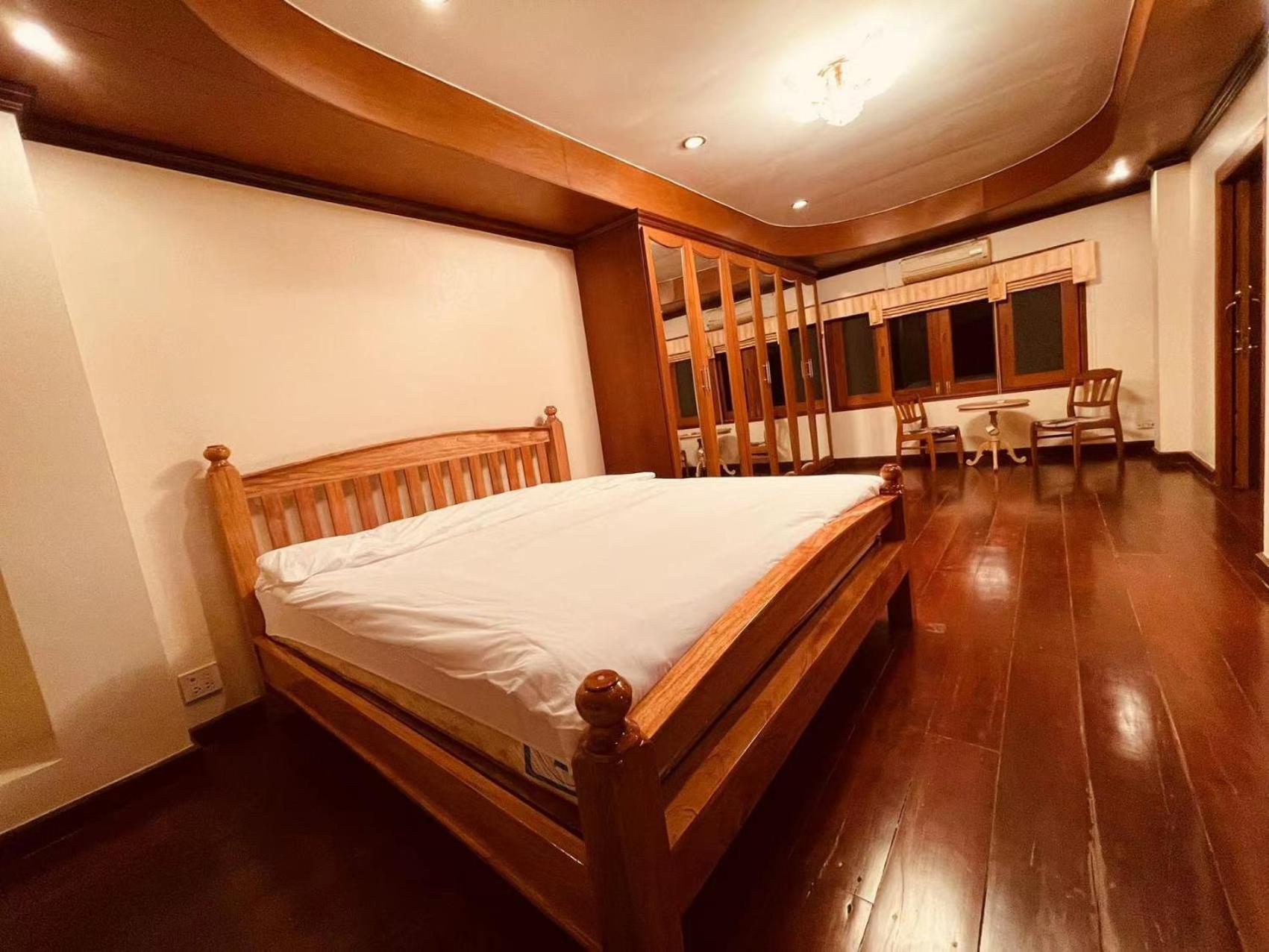 Phoenix Golf 10 Badroom Pool Villa Ban Huai Yai Exteriör bild